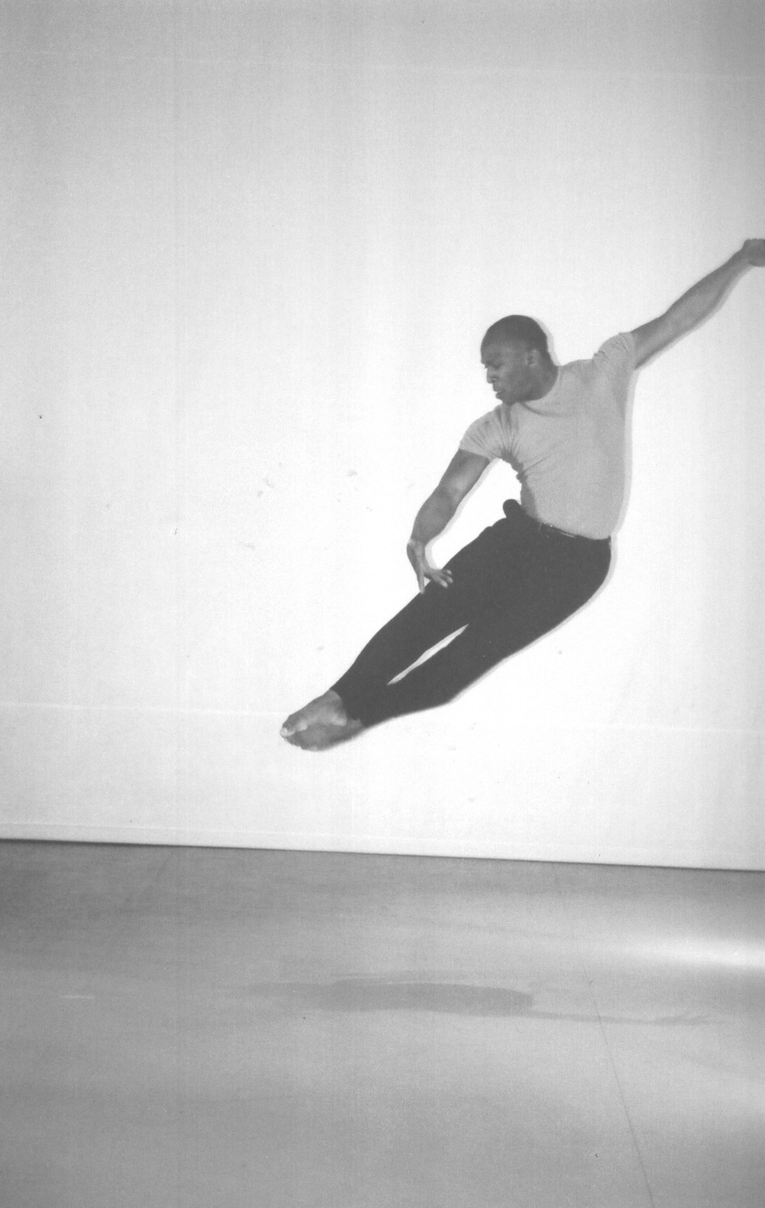 Boris Willis airborne in an extended leap, Aliens